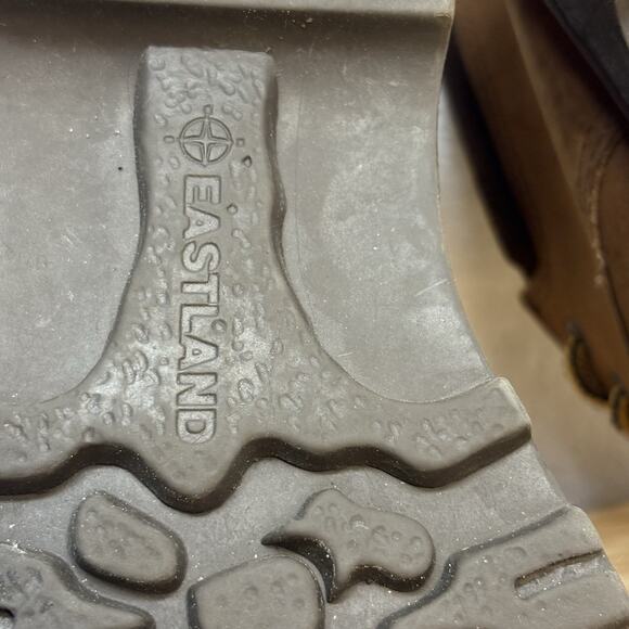 Eastland Brown Leather Lace Up Ankle Chukka Boot Moc Toe Lug Sole Size 7.5 - Picture 12 of 13